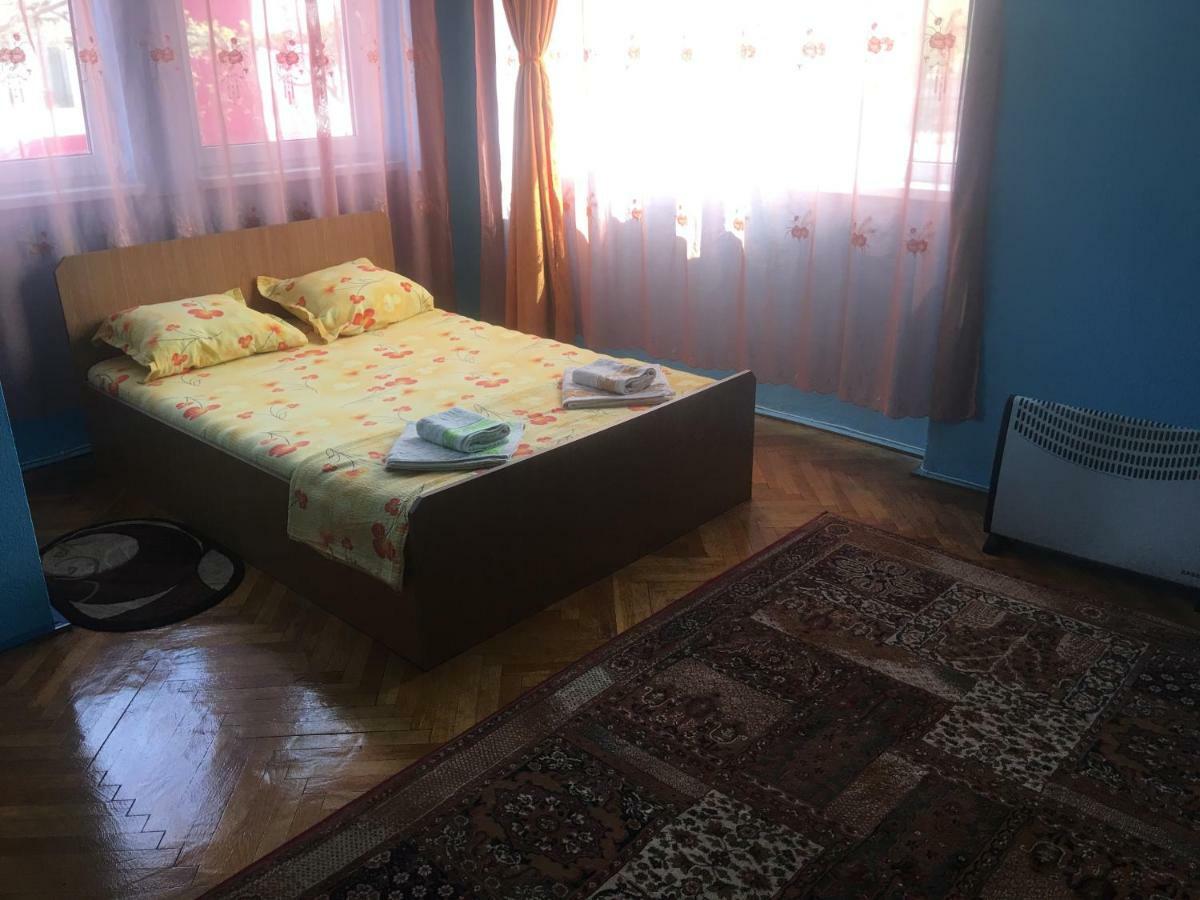 Vila La Izvorul Putinei Haţeg Zewnętrze zdjęcie
