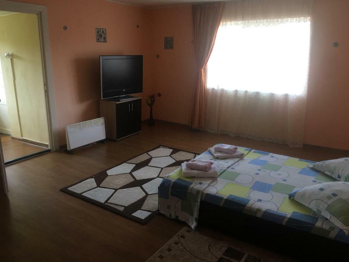 Vila La Izvorul Putinei Haţeg Zewnętrze zdjęcie